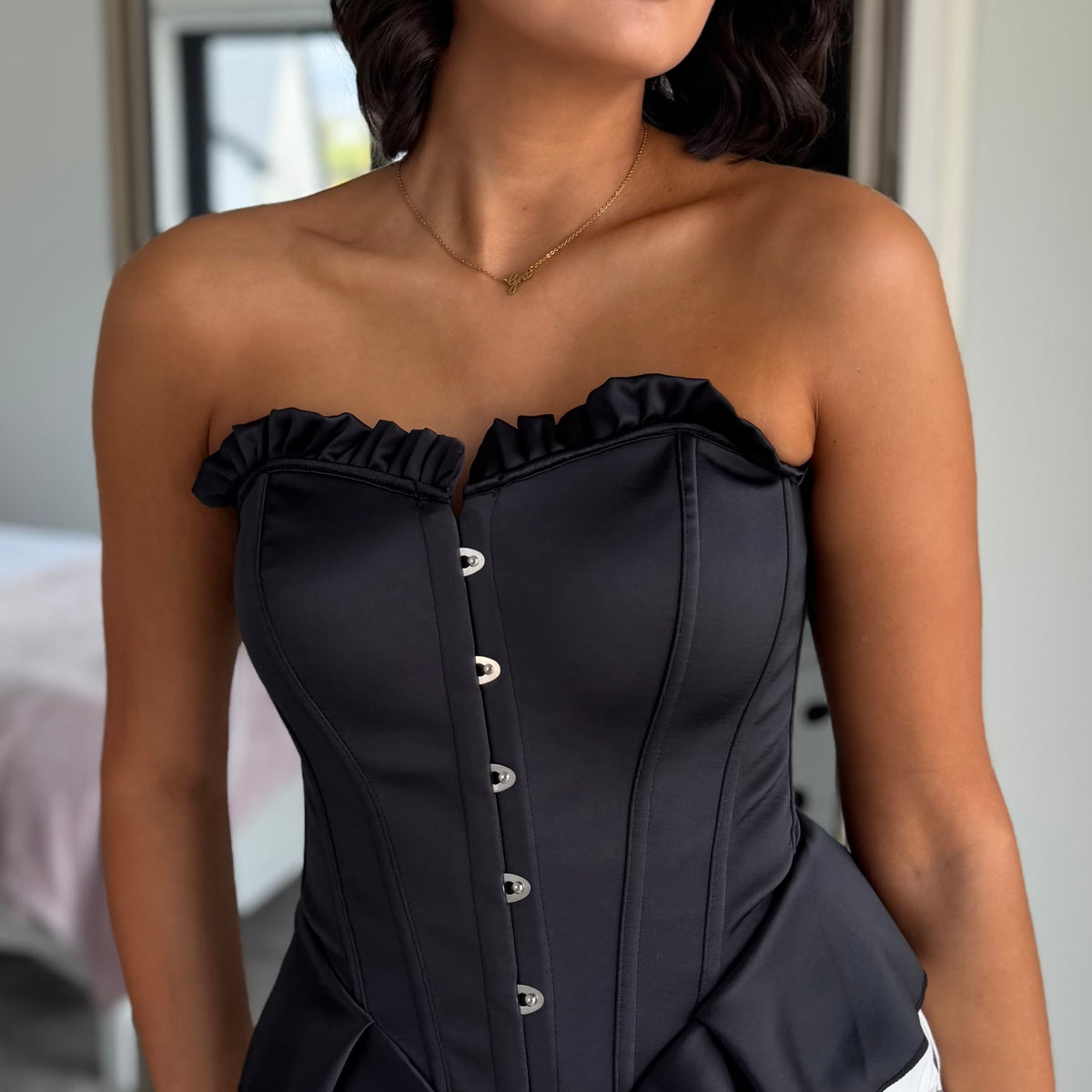 Daleyza Black Frill Hem Corset Top – Get That Trend