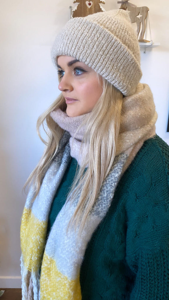 ES Elsa Moonbeam Lurex Beanie 